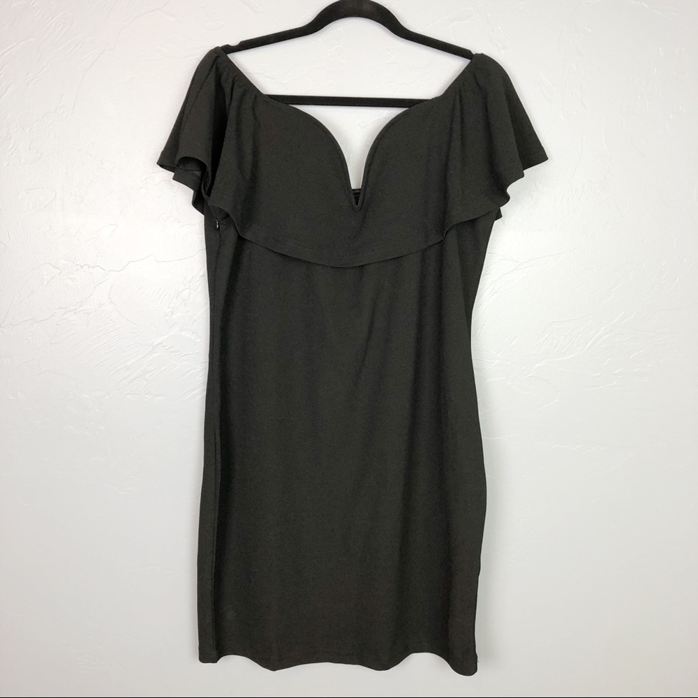 🐢3/$20 XXL Off the shoulder, sweetheart neckline